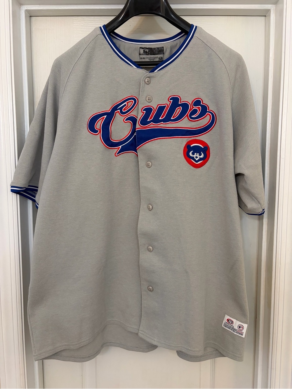 Chicago Cubs True Fan Vintage Bear Logo Button Jersey Gray Men's 2XL MLB